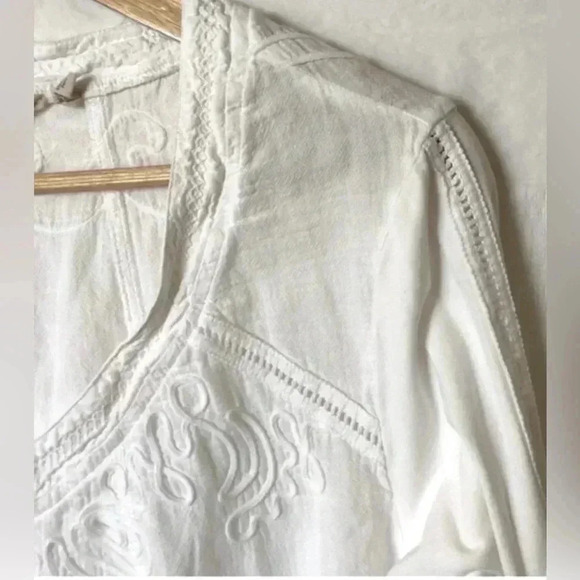 Soft Surroundings White Embroidered Tunic
Women's Size M Coastal Grandma Cotton - Picture 10 of 16